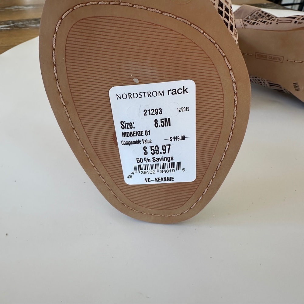 Vince Camuto Keannie Cutout Leather Open Toe Block Heel Sandal Taupe Boho SZ 8.5 - Picture 12 of 13